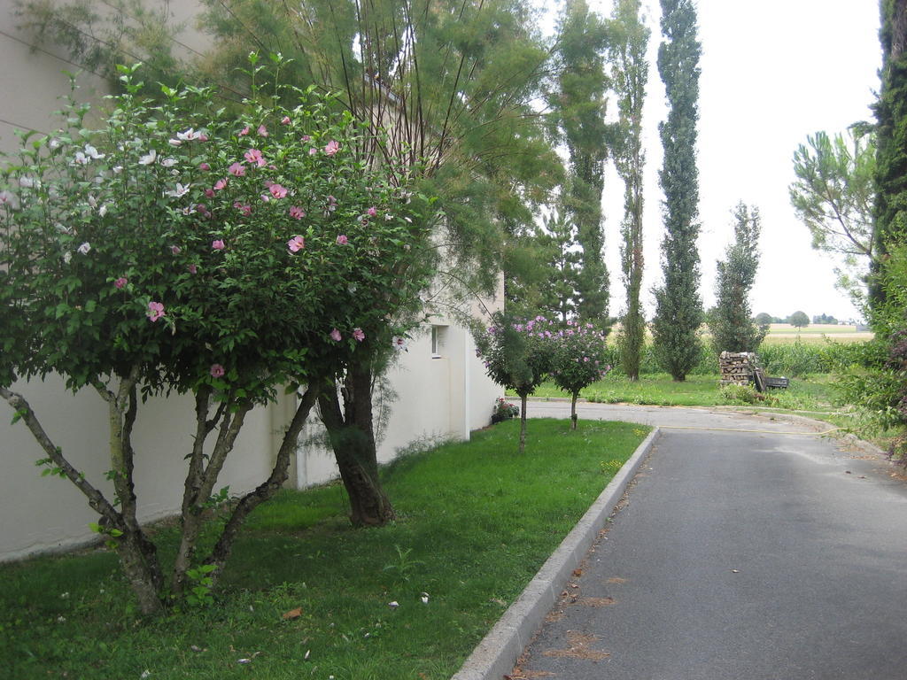 Hôtel Bon Repos Barbezieux-Saint-Hilaire Extérieur photo