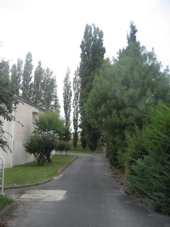 Hôtel Bon Repos Barbezieux-Saint-Hilaire Extérieur photo